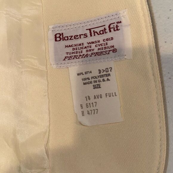 Vintage Sears Cream Blazers That Fit Women’s Button Down Blazer Size 14 - Picture 14 of 14